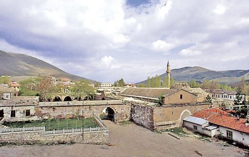  NİĞDE ULUKIŞLA SATILIK MÜSTAKİL EV 3+1 DAİRE EMLAK GAYRİMENKUL'DEN